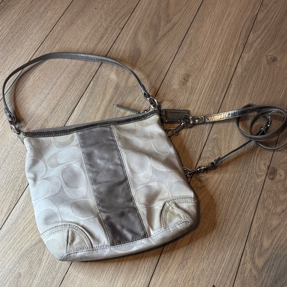 Coach  Gray Shoulder/crossbody Bag